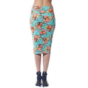 Floral Pencil Skirt Size Medium
